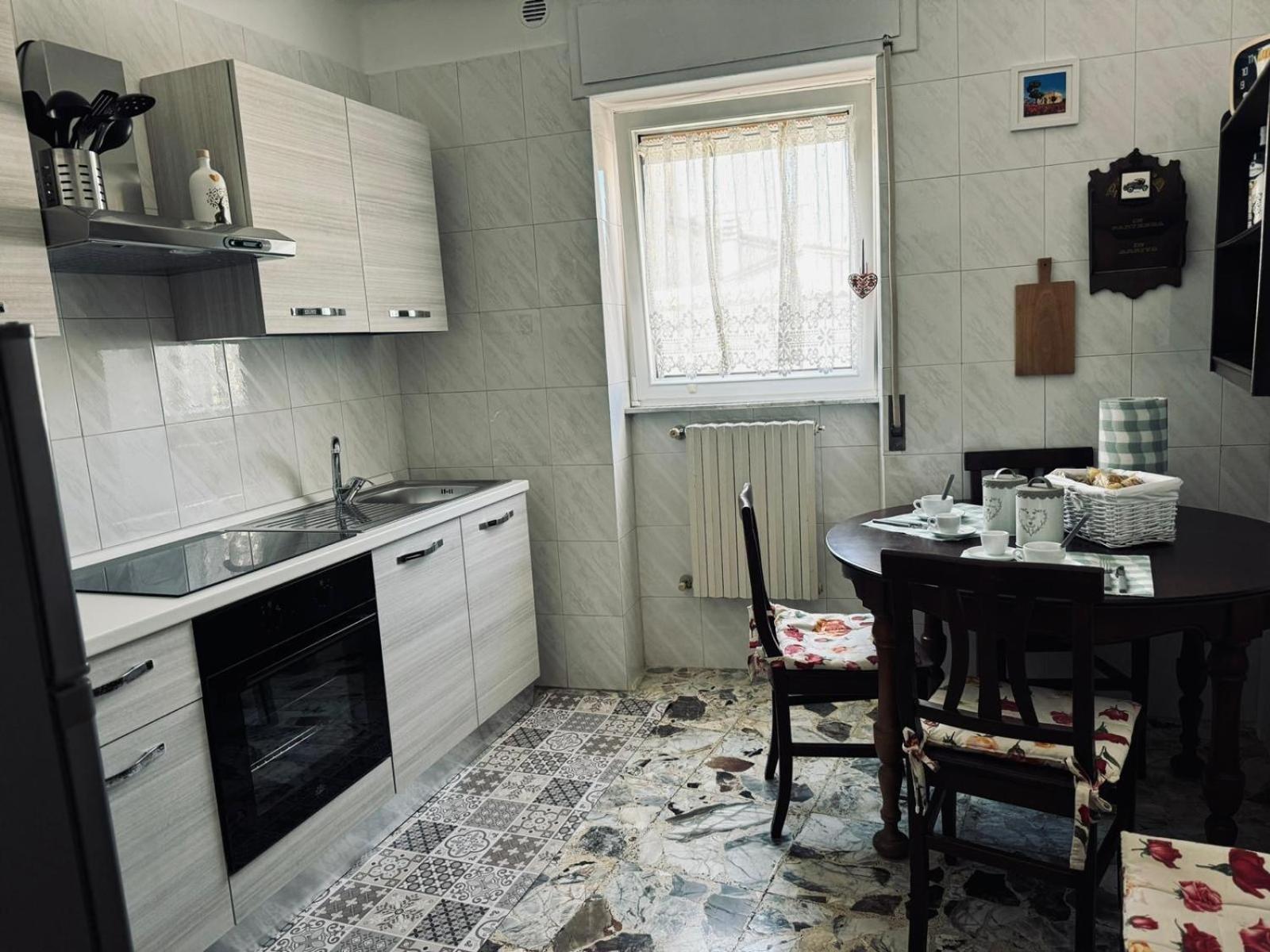 Ely House Apartment Monte Sant'Angelo Luaran gambar