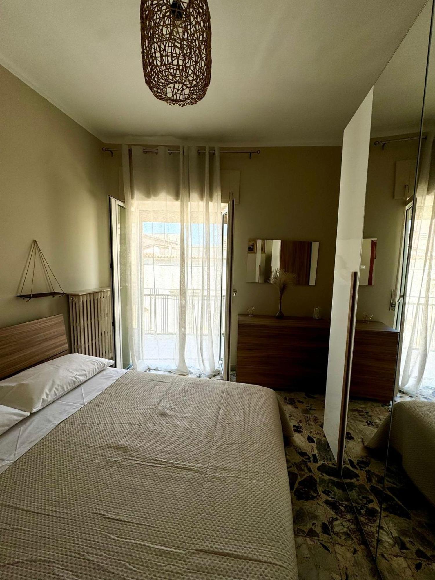 Ely House Apartment Monte Sant'Angelo Luaran gambar